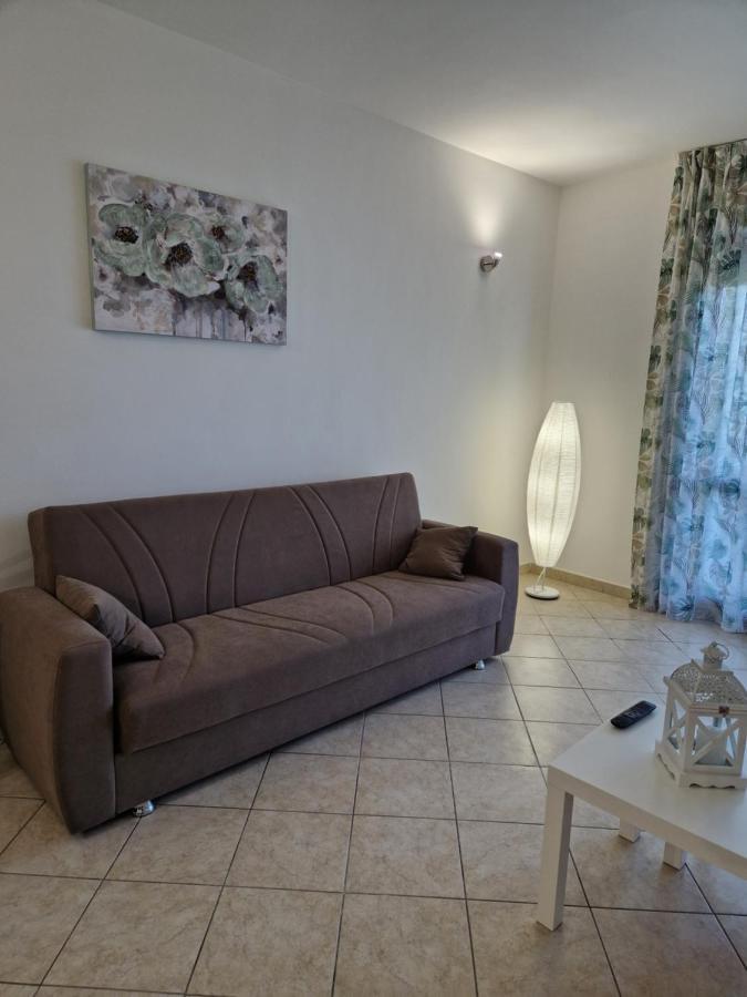 Flowers Apartment Villa Caldari Екстериор снимка
