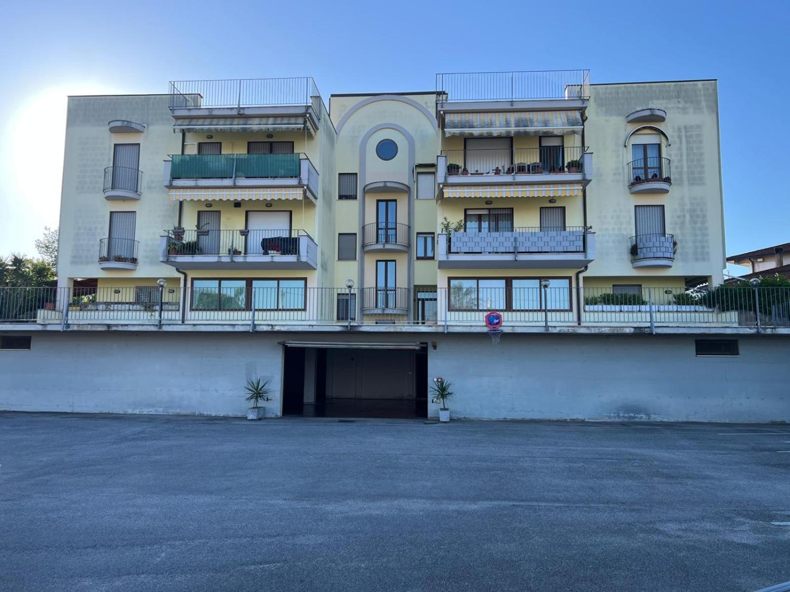 Flowers Apartment Villa Caldari Екстериор снимка
